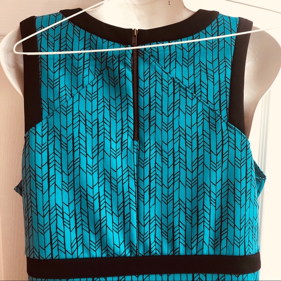 NEW Turquoise Zipper Back Ruffle Bottom Top - Picture 8 of 16